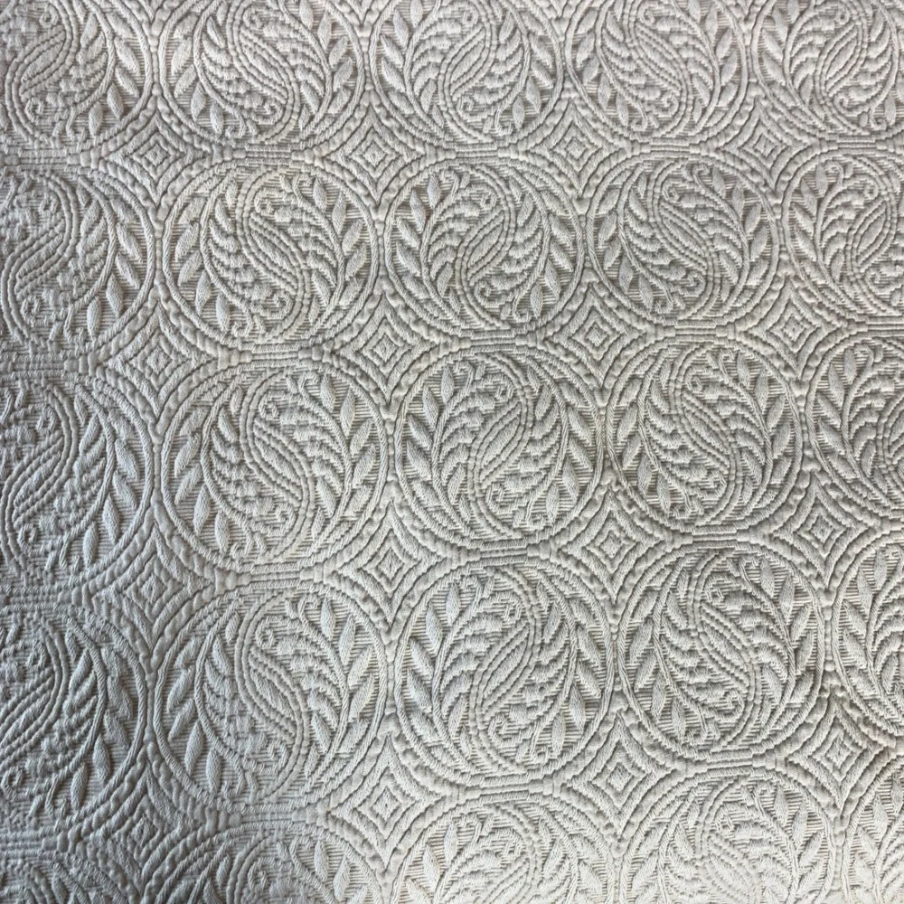 Peacock Alley Coverlet Unisex Full Queen Ivory Paisley Matelasse Cotton Portugal